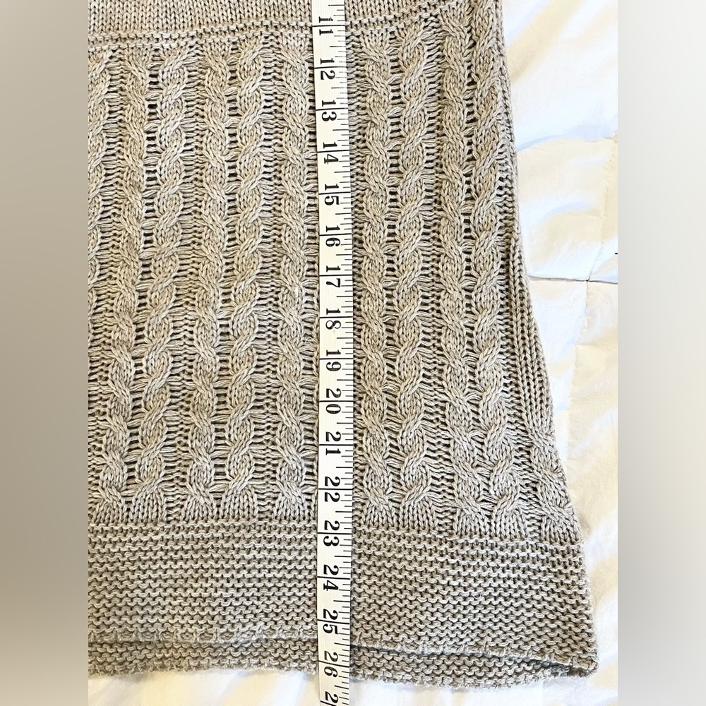Studio JPR *Like New* Tan Knit Short Sleeve Top, Pearl Detail | Size PM - Picture 12 of 13